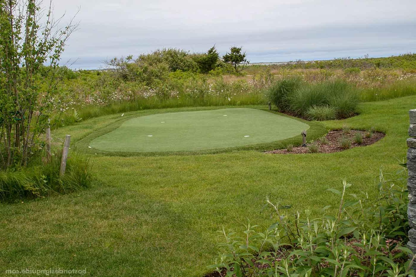 Residential putting green designed by Sudbury Design Group